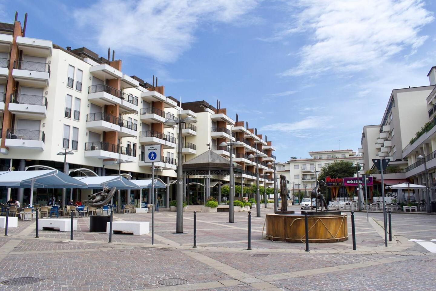 Ferienwohnung Marconi Deluxe Lido di Jesolo Exterior foto